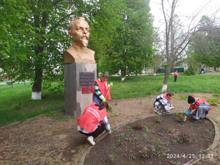 Юннатский субботник.